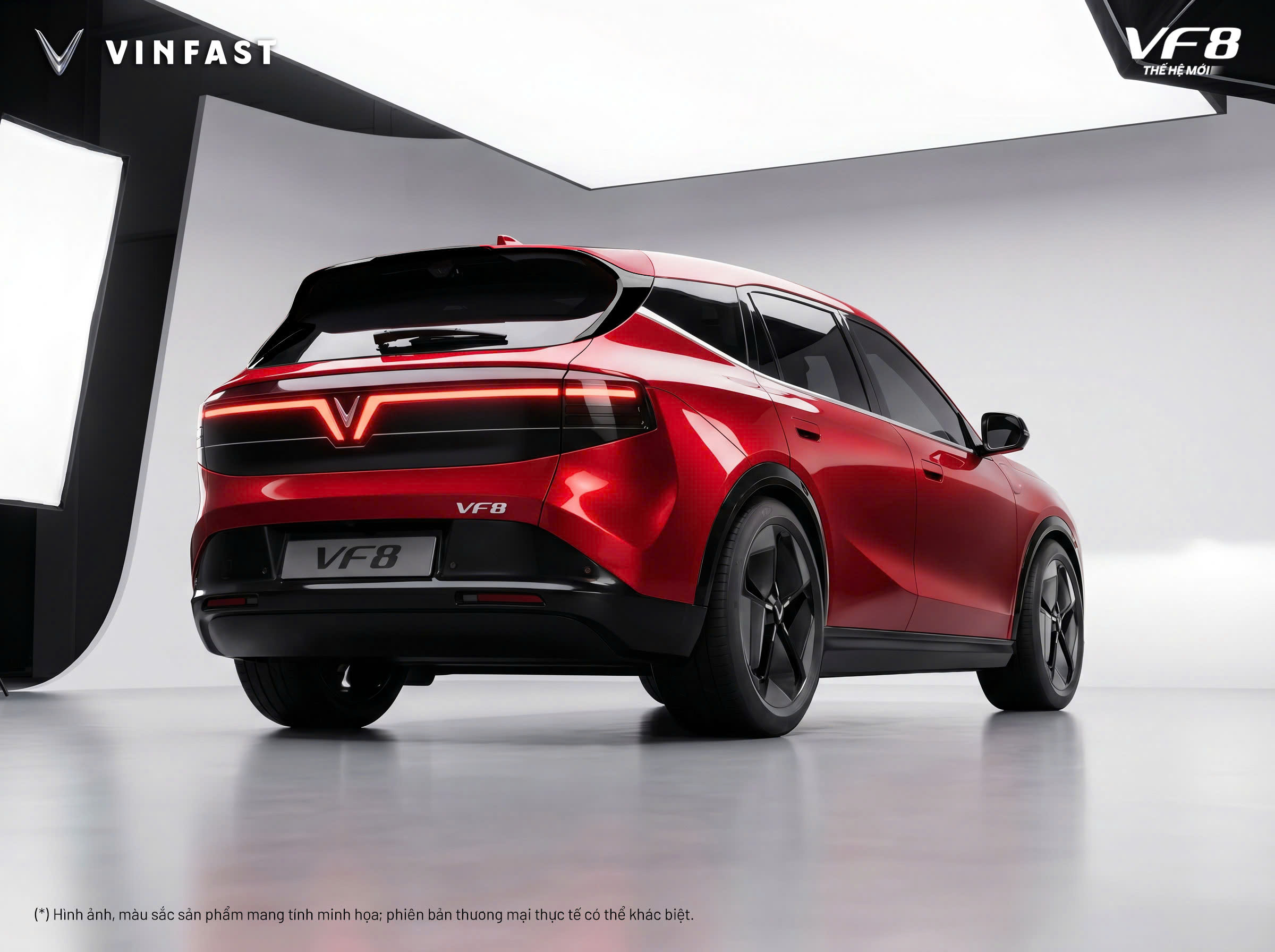 VF 8 All New Lăn bánh